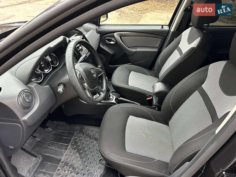 Внедорожник / Кроссовер Dacia Duster 2017 в Черновцах