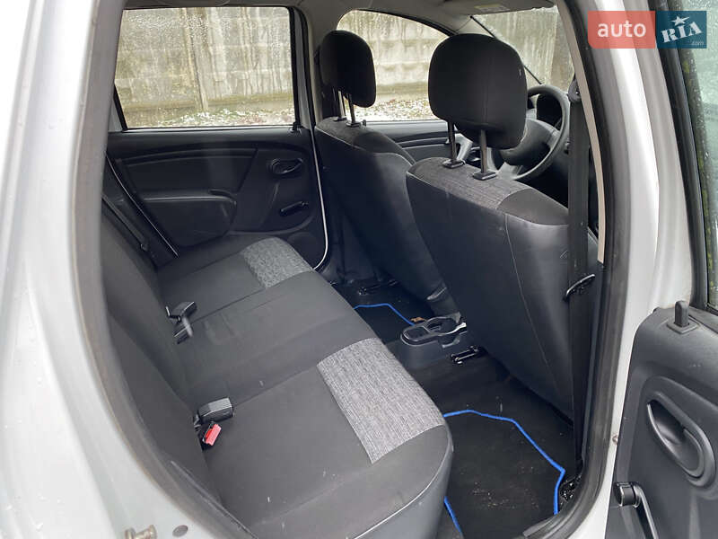 Позашляховик / Кросовер Dacia Duster 2012 в Луцьку