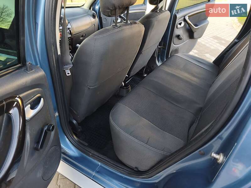 Внедорожник / Кроссовер Dacia Duster 2011 в Лубнах