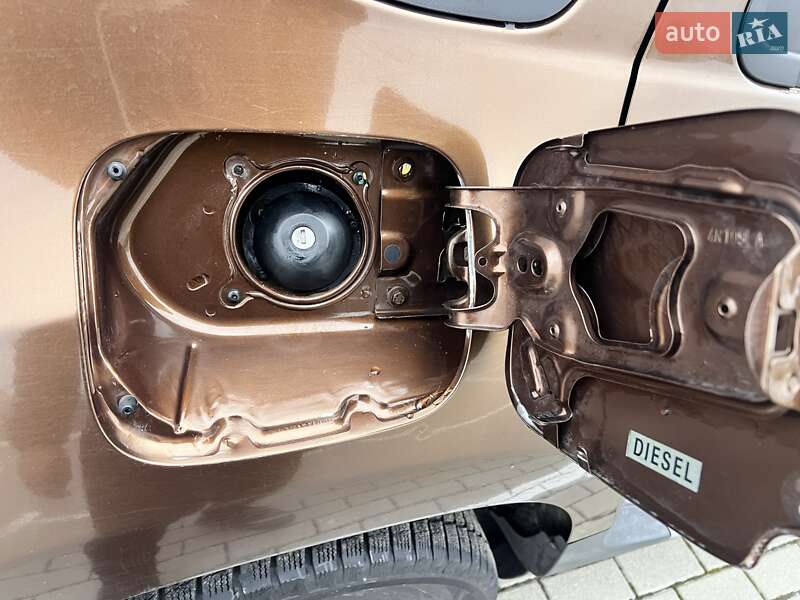 Позашляховик / Кросовер Dacia Duster 2013 в Нововолинську фото 34 Позашляховик / Кросовер Dacia Duster 2013 в Нововолинську