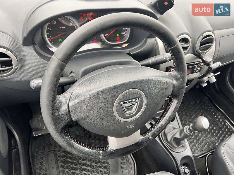 Позашляховик / Кросовер Dacia Duster 2013 в Нововолинську фото 43 Позашляховик / Кросовер Dacia Duster 2013 в Нововолинську