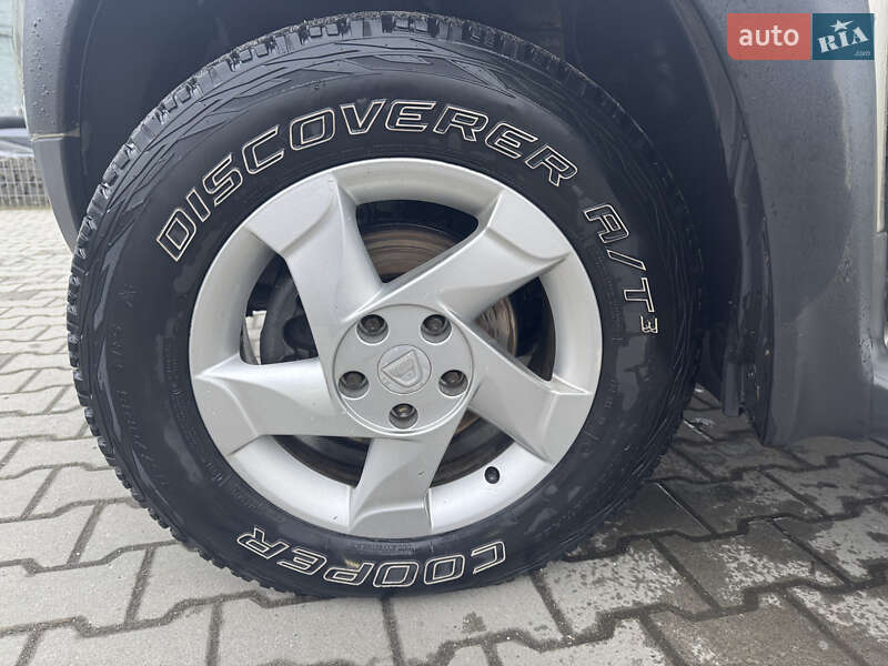 Позашляховик / Кросовер Dacia Duster 2011 в Львові