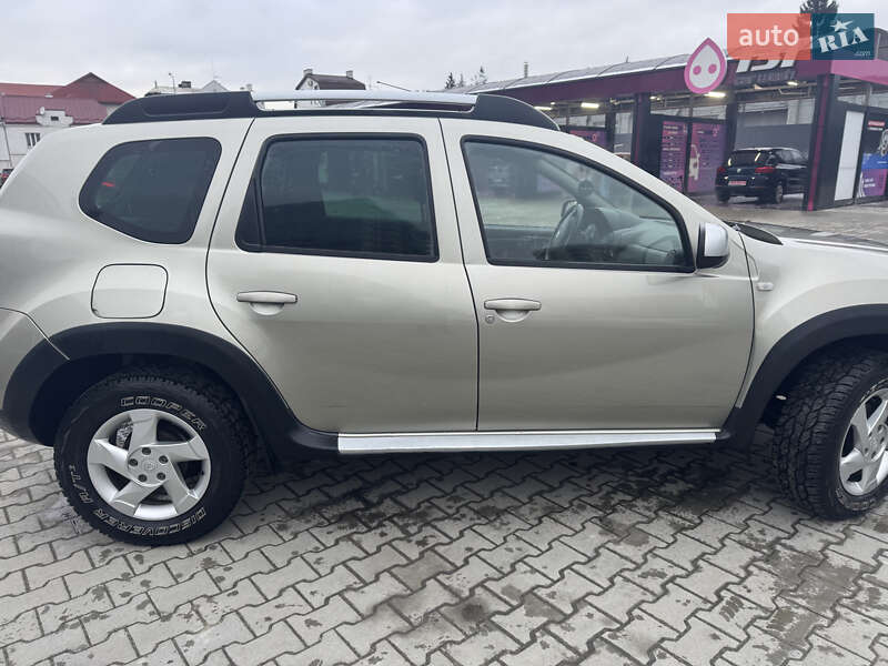 Позашляховик / Кросовер Dacia Duster 2011 в Львові