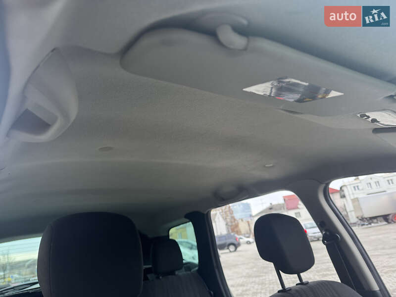 Позашляховик / Кросовер Dacia Duster 2011 в Львові