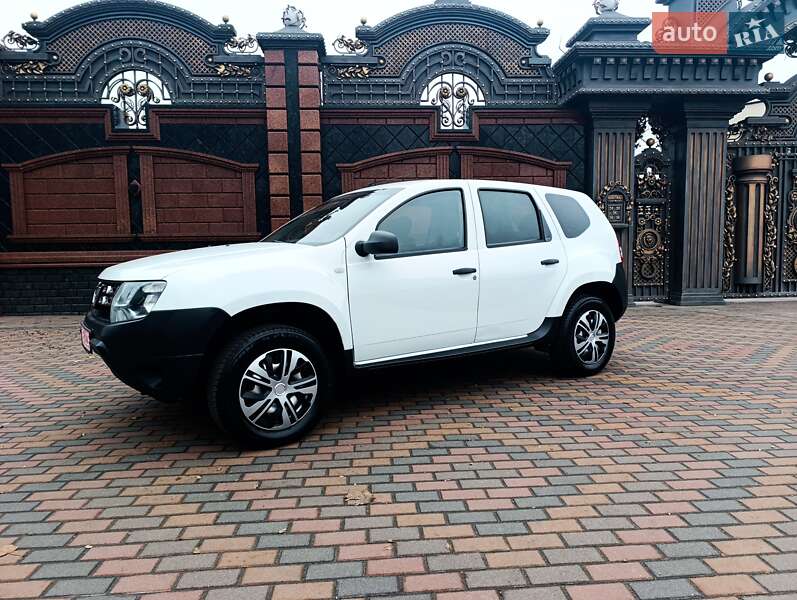 Позашляховик / Кросовер Dacia Duster 2016 в Звягелі
