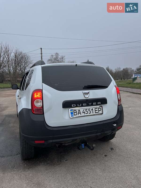 Внедорожник / Кроссовер Dacia Duster 2013 в Знаменке