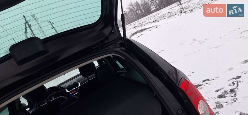 Позашляховик / Кросовер Dacia Duster 2011 в Новоархангельську