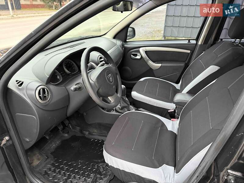 Внедорожник / Кроссовер Dacia Duster 2013 в Хусте