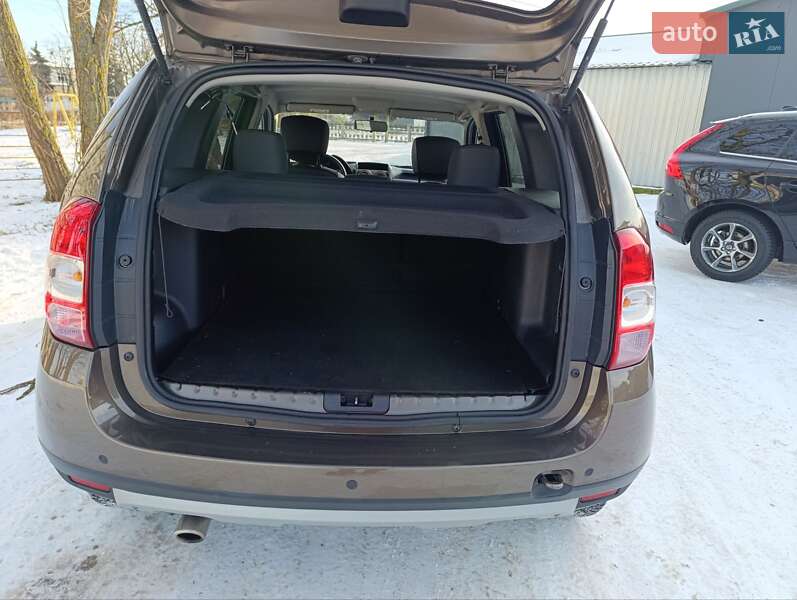 Внедорожник / Кроссовер Dacia Duster 2017 в Золочеве