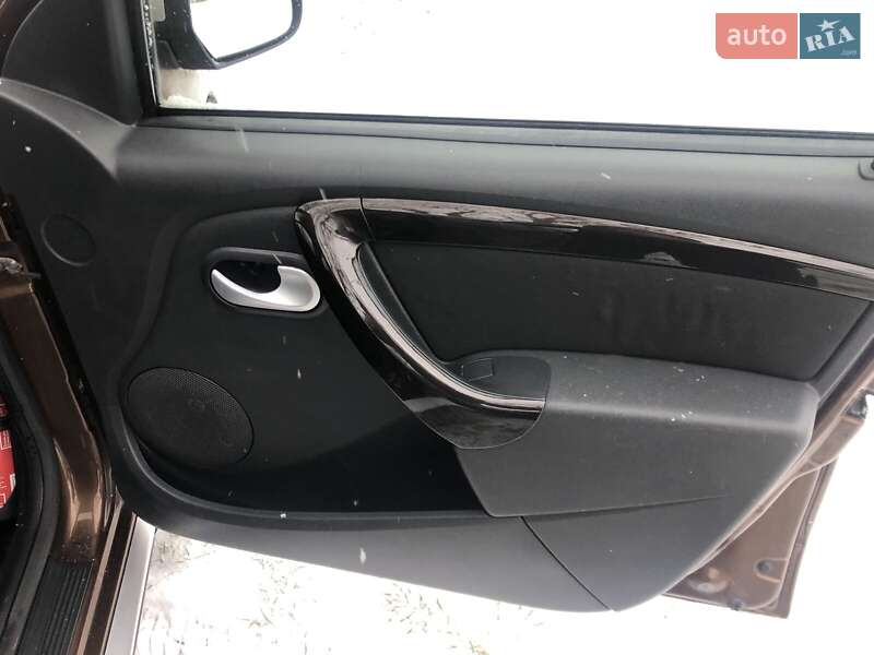 Внедорожник / Кроссовер Dacia Duster 2011 в Каменке