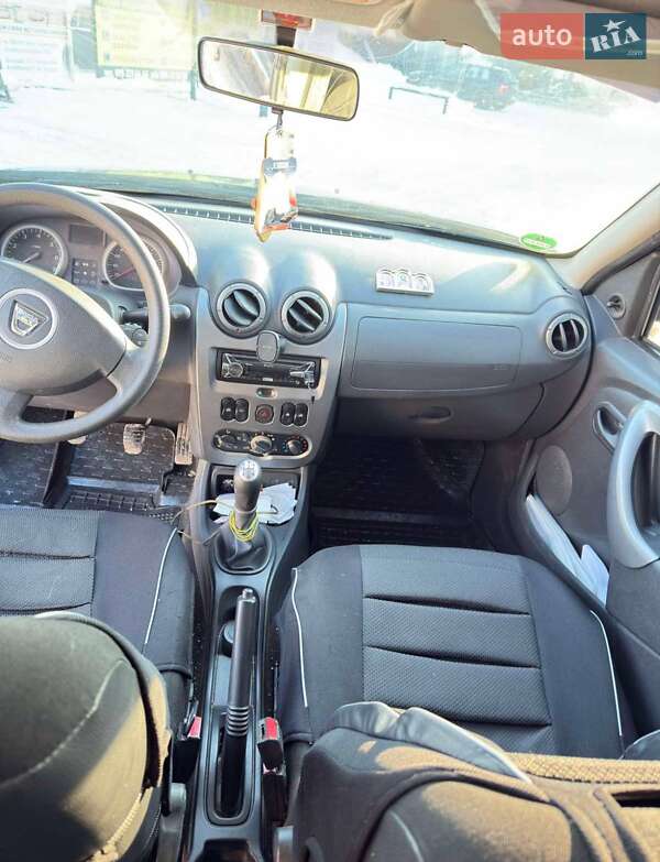 Позашляховик / Кросовер Dacia Duster 2010 в Шепетівці