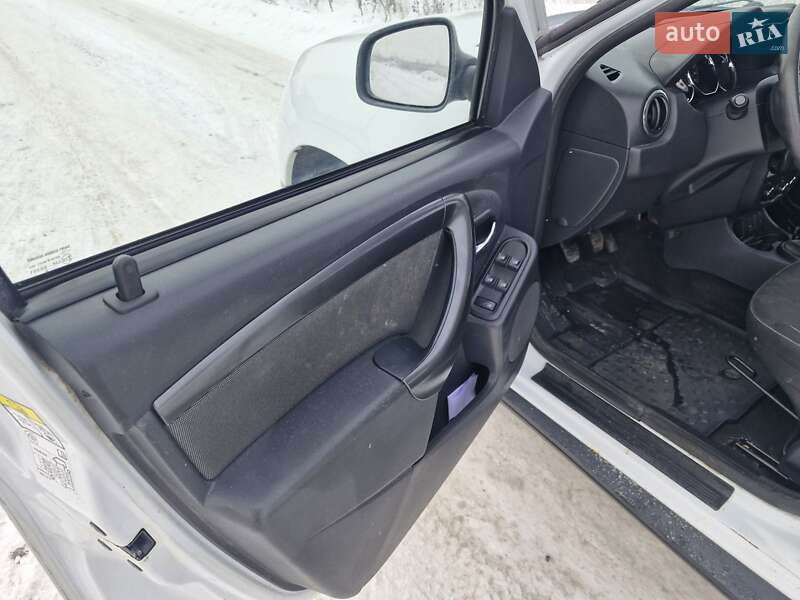 Внедорожник / Кроссовер Dacia Duster 2016 в Хмельницком фото 30 Внедорожник / Кроссовер Dacia Duster 2016 в Хмельницком