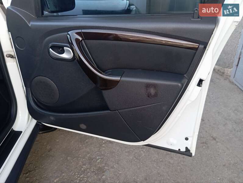 Позашляховик / Кросовер Dacia Duster 2012 в Нікополі фото 27 Позашляховик / Кросовер Dacia Duster 2012 в Нікополі