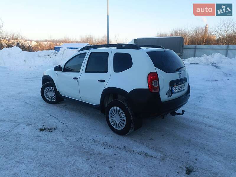 Позашляховик / Кросовер Dacia Duster 2013 в Дубні