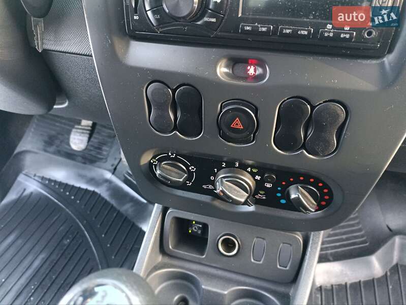 Позашляховик / Кросовер Dacia Duster 2013 в Дубні