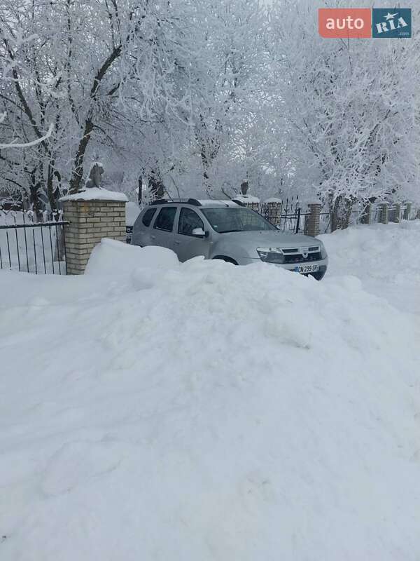 Позашляховик / Кросовер Dacia Duster 2012 в Луцьку