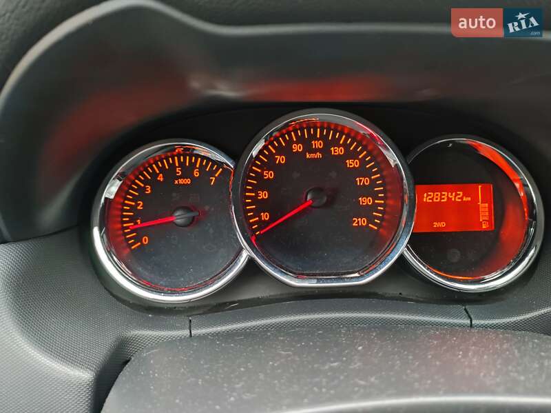 Позашляховик / Кросовер Dacia Duster 2015 в Харкові фото 10 Позашляховик / Кросовер Dacia Duster 2015 в Харкові