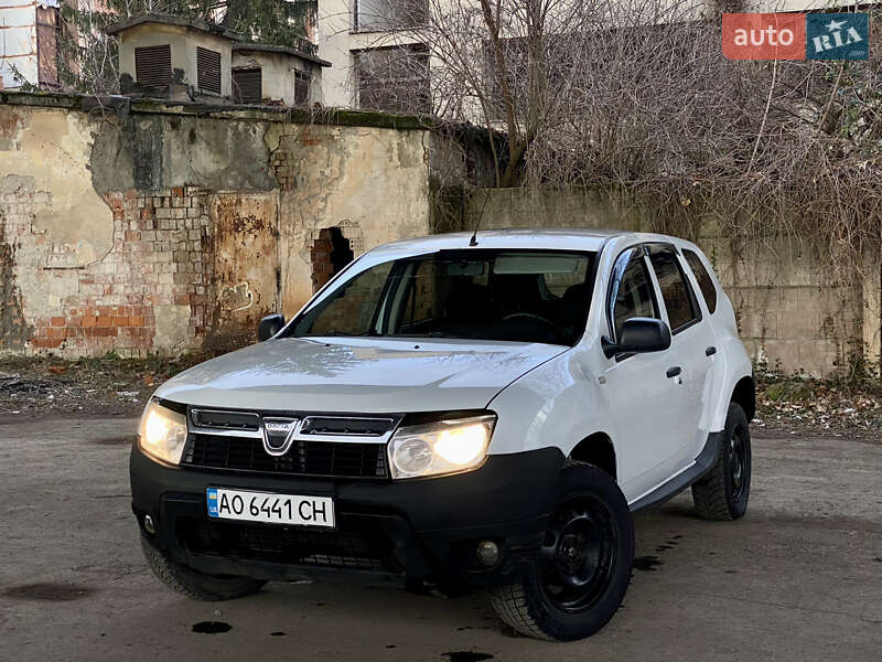 Dacia Duster 2012