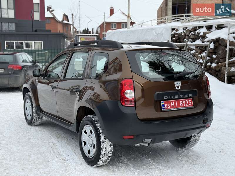 Позашляховик / Кросовер Dacia Duster 2011 в Луцьку
