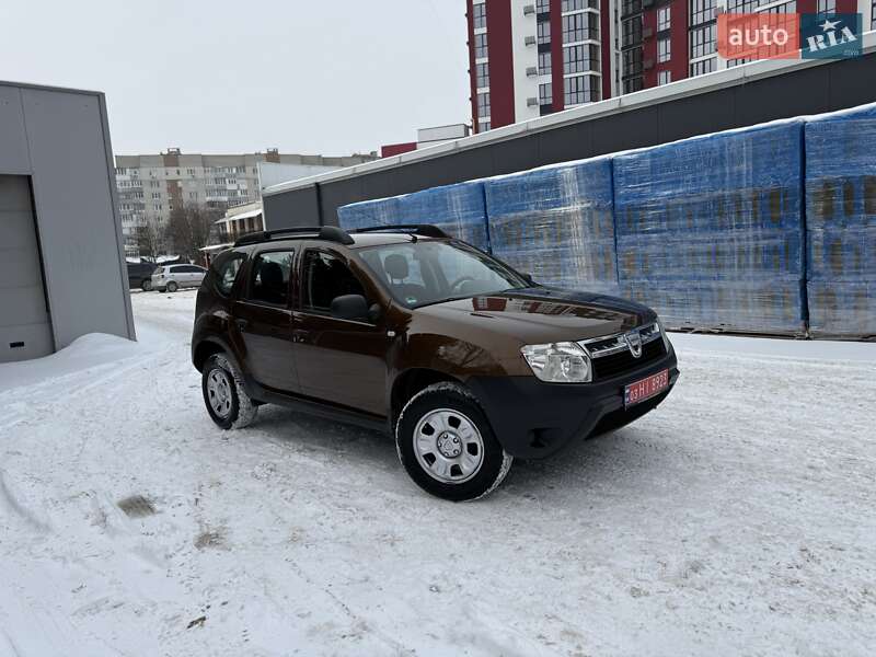 Позашляховик / Кросовер Dacia Duster 2011 в Луцьку