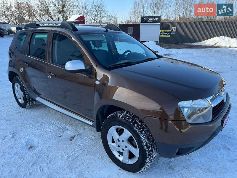 Dacia Duster 2011
