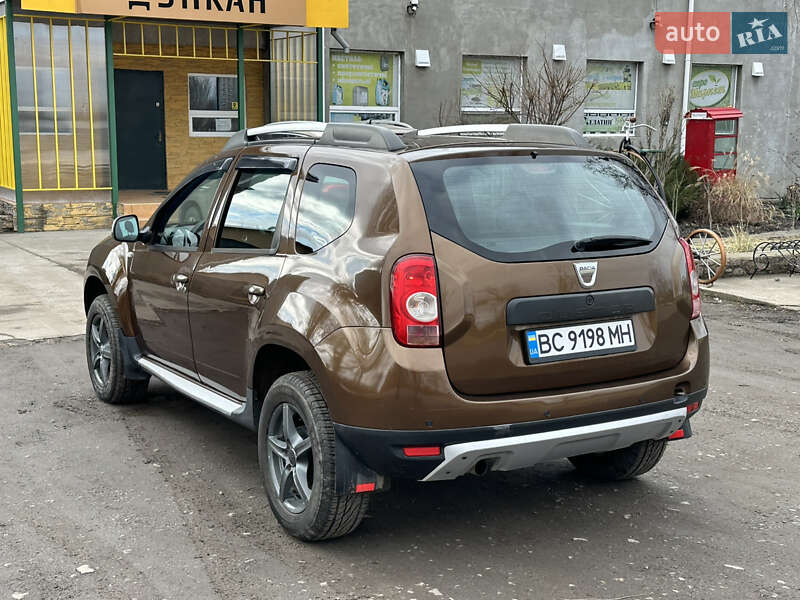 Внедорожник / Кроссовер Dacia Duster 2011 в Новом Буге
