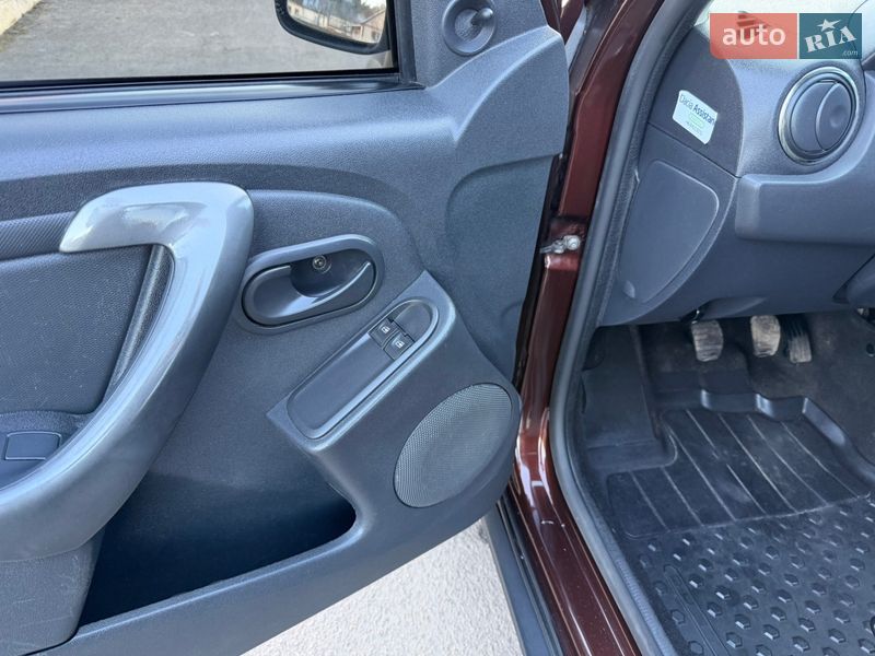 Внедорожник / Кроссовер Dacia Duster 2016 в Радивилове