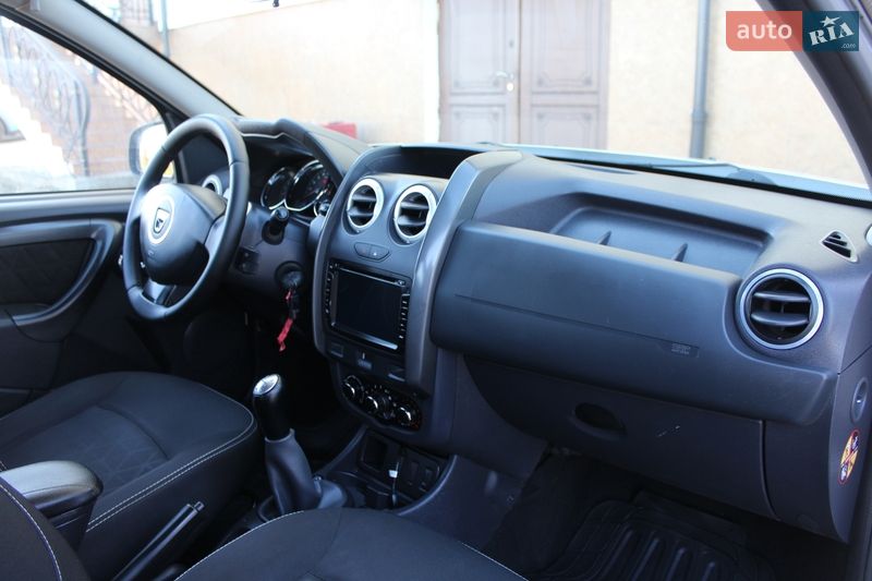 Внедорожник / Кроссовер Dacia Duster 2015 в Трускавце