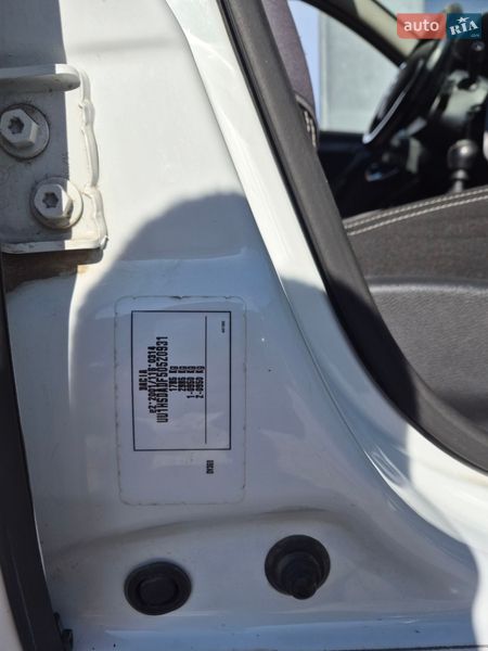 Позашляховик / Кросовер Dacia Duster 2014 в Бучі