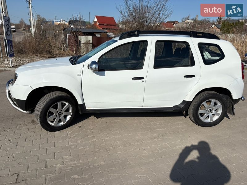 Позашляховик / Кросовер Dacia Duster 2015 в Києві