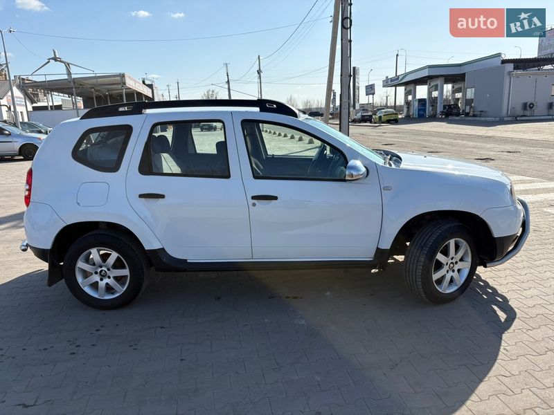 Позашляховик / Кросовер Dacia Duster 2015 в Києві