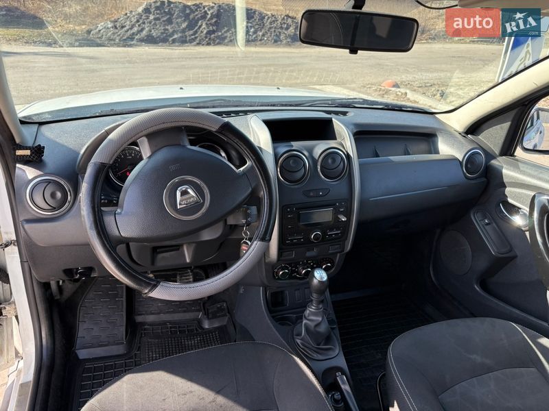 Позашляховик / Кросовер Dacia Duster 2015 в Києві