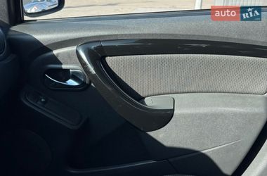 Позашляховик / Кросовер Dacia Duster 2015 в Києві