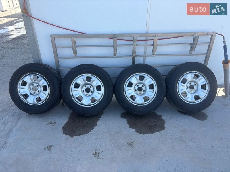 Позашляховик / Кросовер Dacia Duster 2015 в Києві