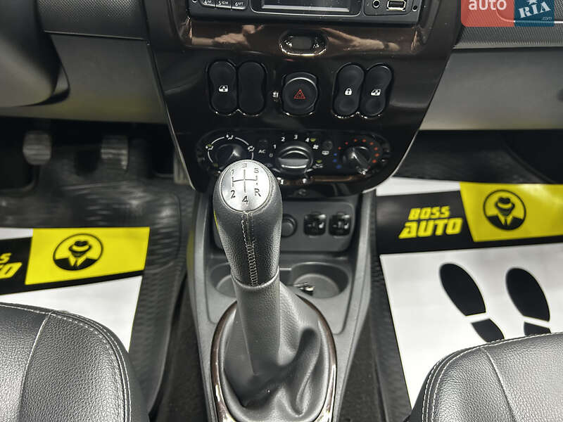 Внедорожник / Кроссовер Dacia Duster 2012 в Черновцах