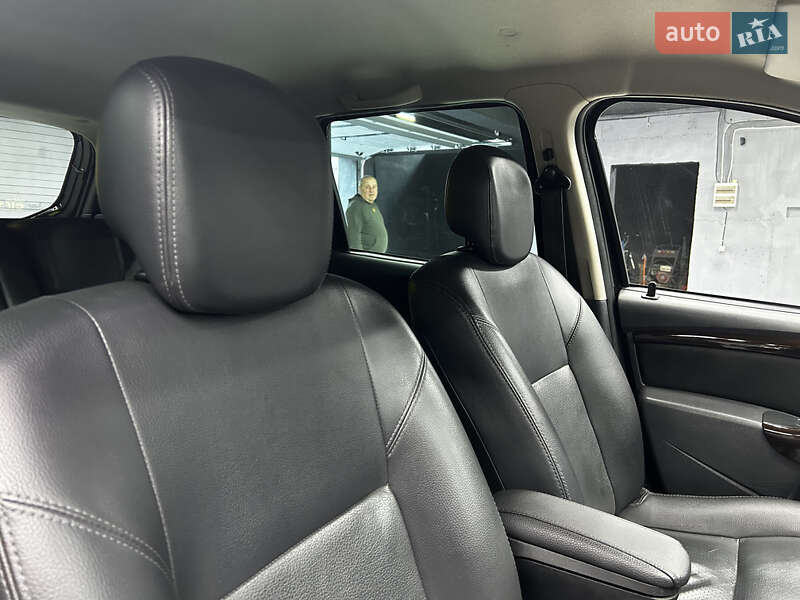 Внедорожник / Кроссовер Dacia Duster 2012 в Черновцах