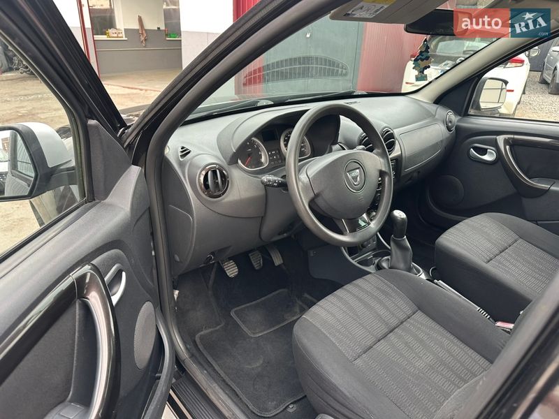 Позашляховик / Кросовер Dacia Duster 2010 в Сокалі