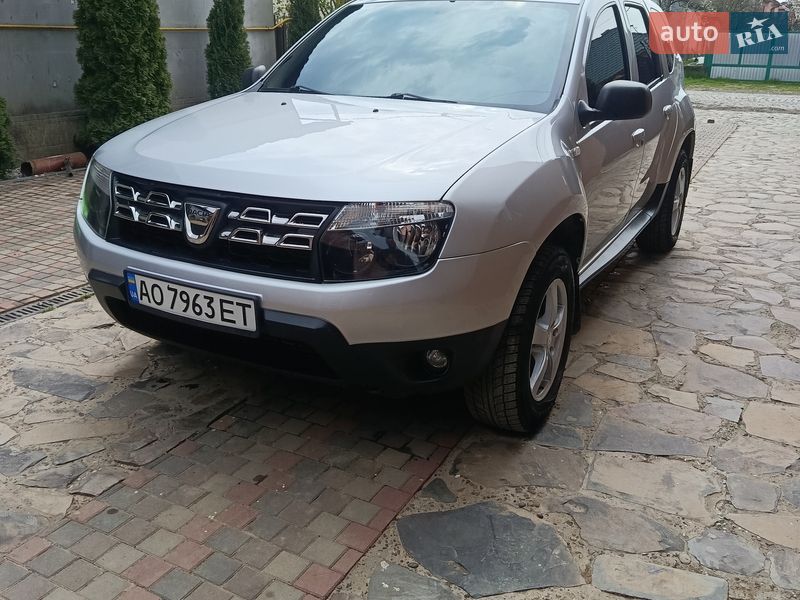 Внедорожник / Кроссовер Dacia Duster 2010 в Виноградове фото Внедорожник / Кроссовер Dacia Duster 2010 в Виноградове