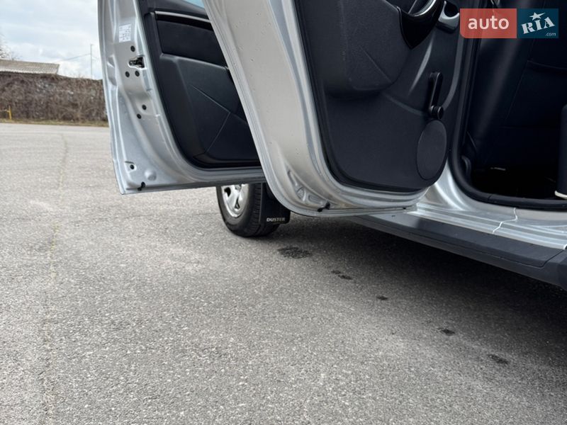 Внедорожник / Кроссовер Dacia Duster 2010 в Гнивани