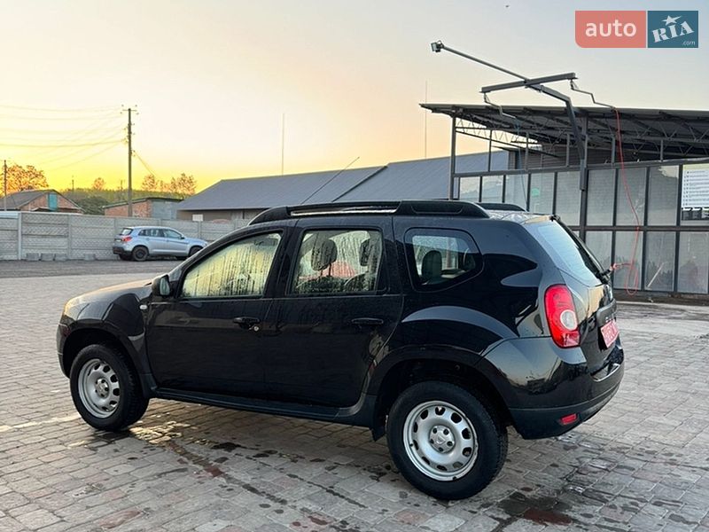 Внедорожник / Кроссовер Dacia Duster 2012 в Великой Багачке
