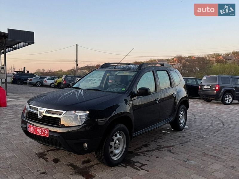 Внедорожник / Кроссовер Dacia Duster 2012 в Великой Багачке