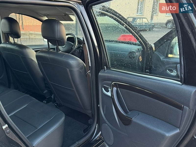 Внедорожник / Кроссовер Dacia Duster 2012 в Великой Багачке