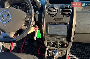 Внедорожник / Кроссовер Dacia Duster 2016 в Новоархангельске