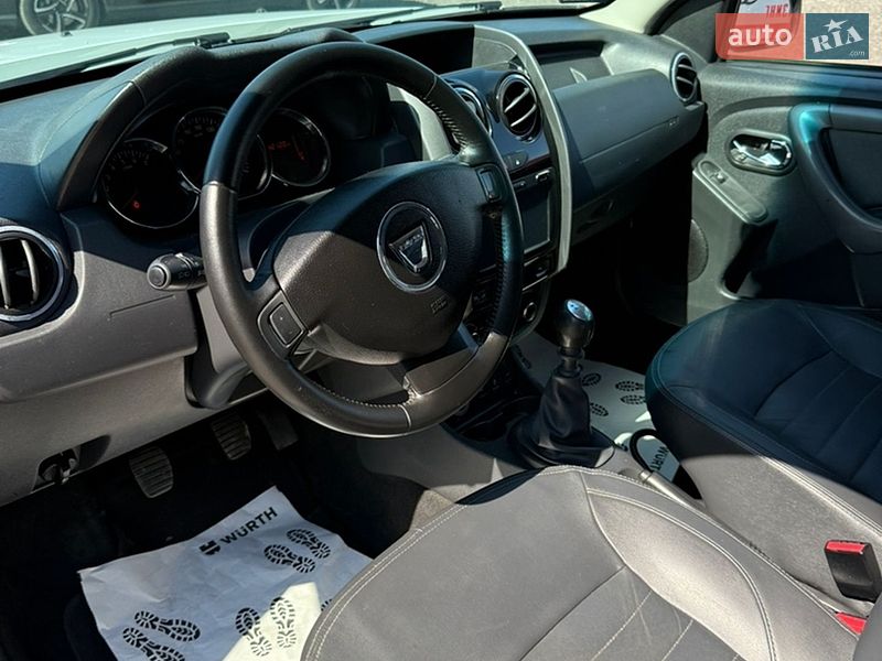 Внедорожник / Кроссовер Dacia Duster 2017 в Черкассах