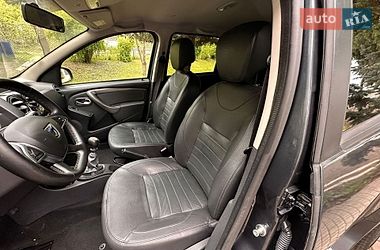Внедорожник / Кроссовер Dacia Duster 2017 в Львове