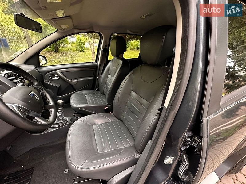 Внедорожник / Кроссовер Dacia Duster 2017 в Львове