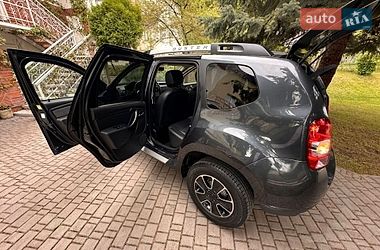 Внедорожник / Кроссовер Dacia Duster 2017 в Львове
