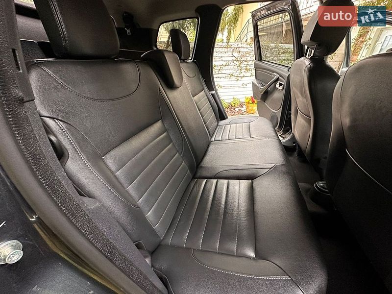 Внедорожник / Кроссовер Dacia Duster 2017 в Львове