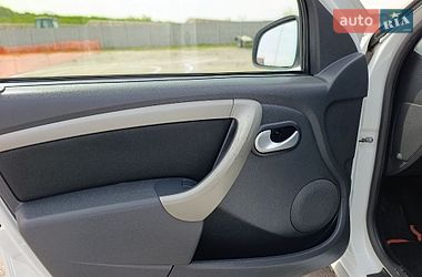 Внедорожник / Кроссовер Dacia Duster 2013 в Виннице