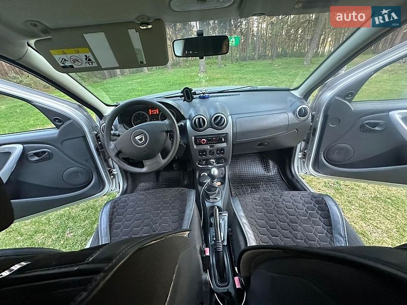 Позашляховик / Кросовер Dacia Duster 2011 в Славуті